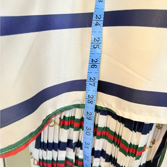 Elegant Silk Batwing Blouse and Pleated Bottom 2 Piece Set - Picture 7 of 13